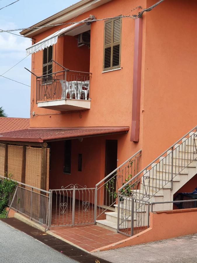 Laura Casa Vacanze Capo Vaticano Exterior photo
